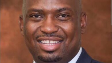 Buti Manamela Biography